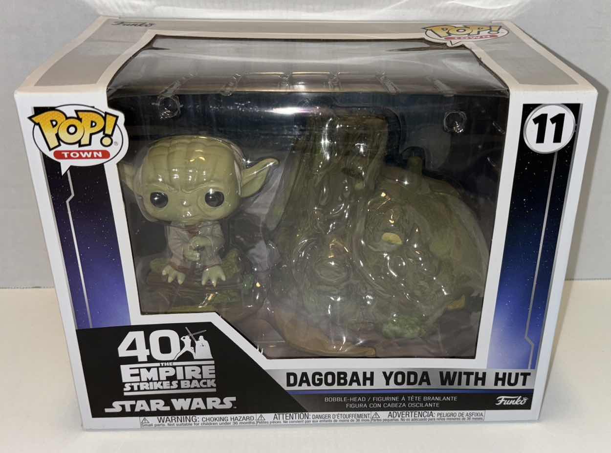 Photo 1 of NEW FUNKO POP! TOWN STAR  WARS 40TH ANNIVERSARY THE EMPIRE STRIKES BACK VINYL BOBBLE-HEAD FIGURE, #11 DAGOBAH YODA WITH HUT