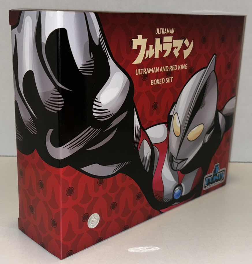 Photo 1 of NEW MEZCO TOYZ 5 POINTS ULTRAMAN AND RED KING BOXED SET (3-PACK)