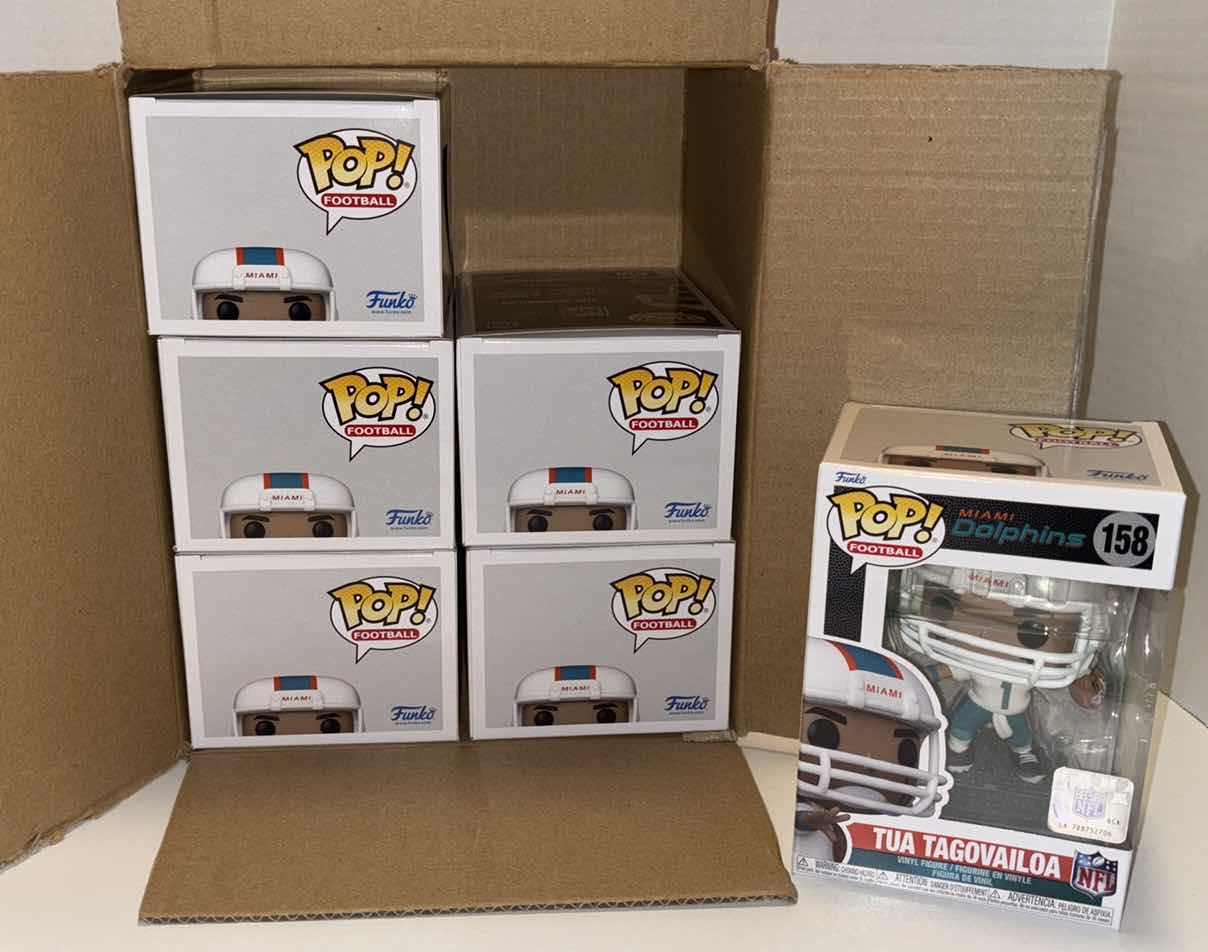 Photo 1 of NEW FUNKO POP! NFL FOOTBALL VINYL FIGURE 6-PACK, MIAMI DOLPHINS #158 TUA TAGOVAILOA