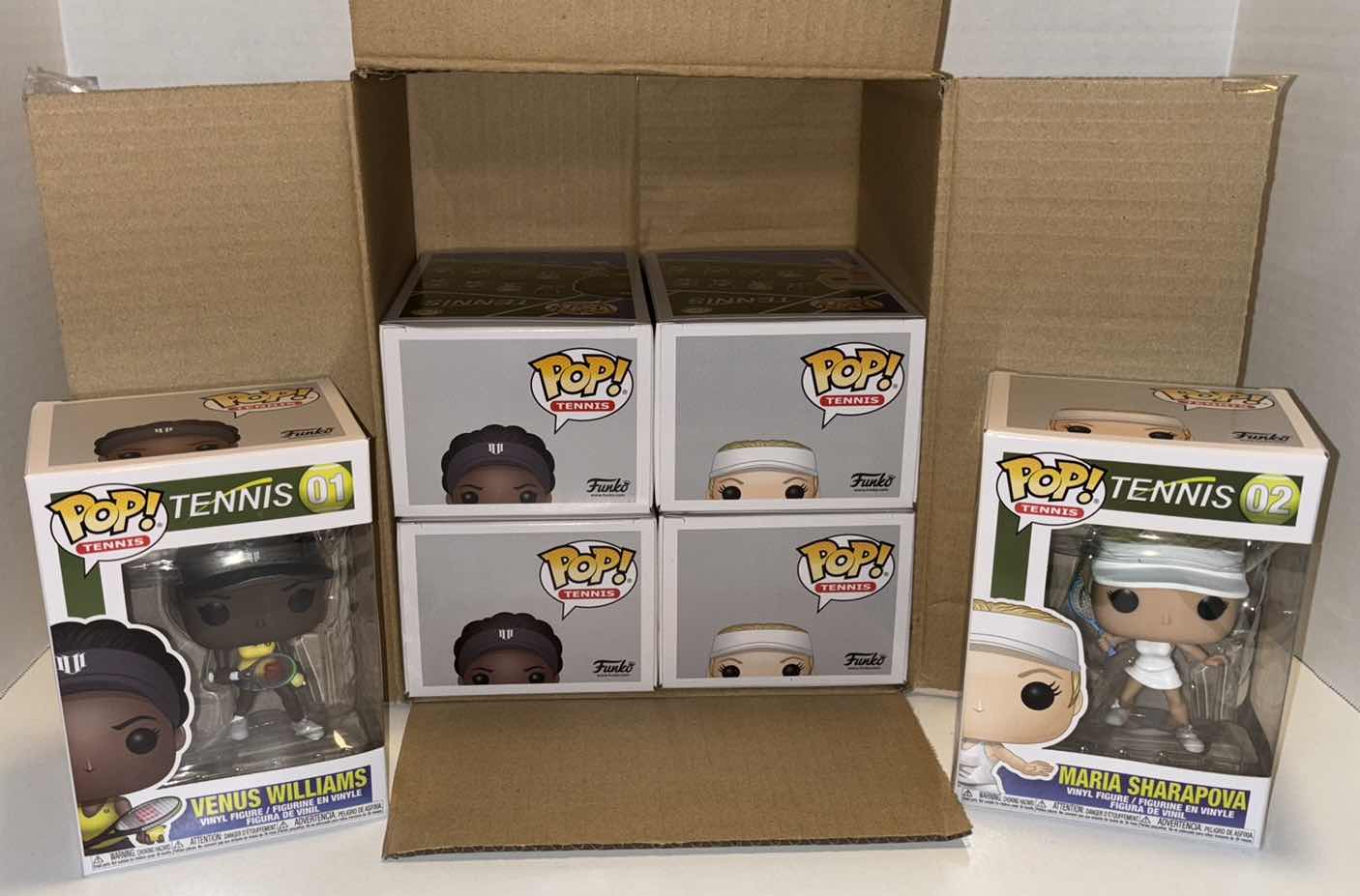 Photo 1 of NEW FUNKO POP! TENNIS VINYL FIGURE MIXED 6-PACK, #01 VENUS WILLIAMS (3) & #02 MARIA SHARAPOVA (3)