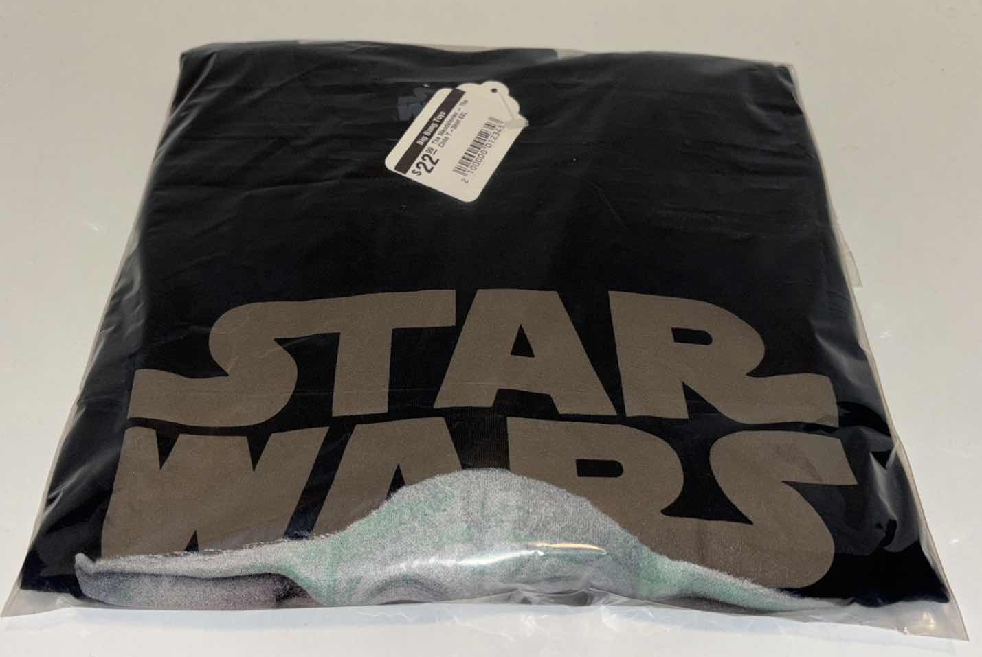 Photo 1 of NEW STAR WARS THE MANDALORIAN THE CHILD T-SHIRT (BLACK, 2XL)