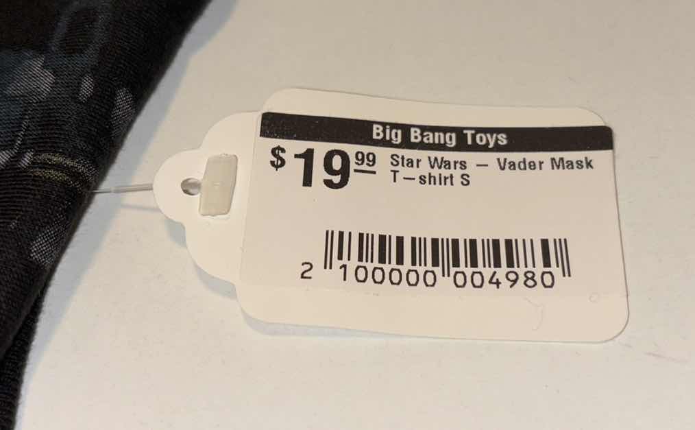 Photo 1 of NEW STAR WARS VADER MASK T-SHIRT (BLACK, SMALL)