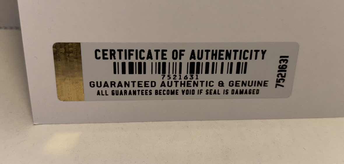 Photo 1 of VICTOR GARDUNO MORTAL KOMBAT MILEENA 11” X 17” INFINITY GLOSS UNFRAMED PRINT W EMBOSSED SEAL, DIGITAL SIGNATURE & OFFICIAL SIGNATURE W COA INCLUDED, STORED IN A RIGID PRINT PROTECTOR SLEEVE