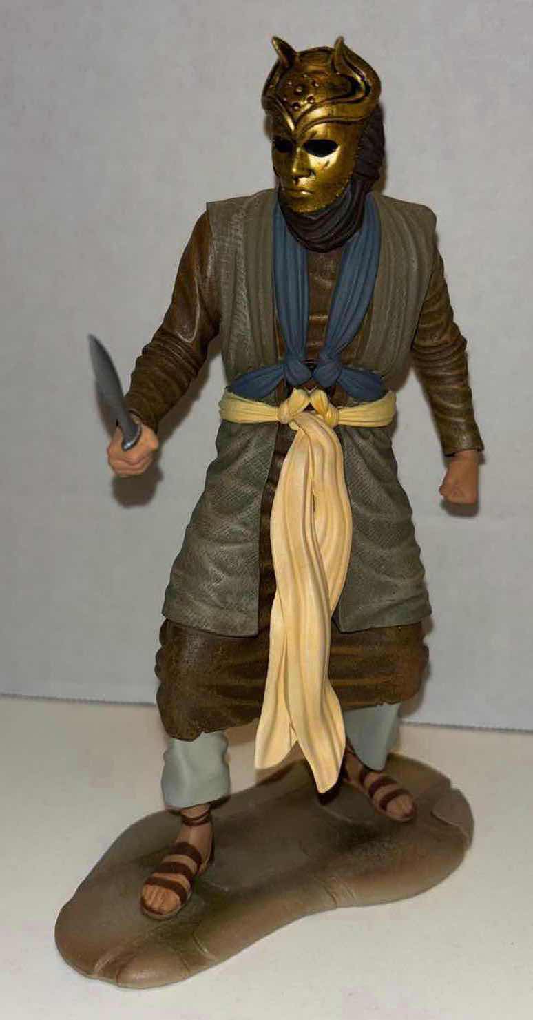 Photo 1 of DARK HORSE DELUXE 7” FIGURE, GAME OF THRONES “SON OF THE HARPY”