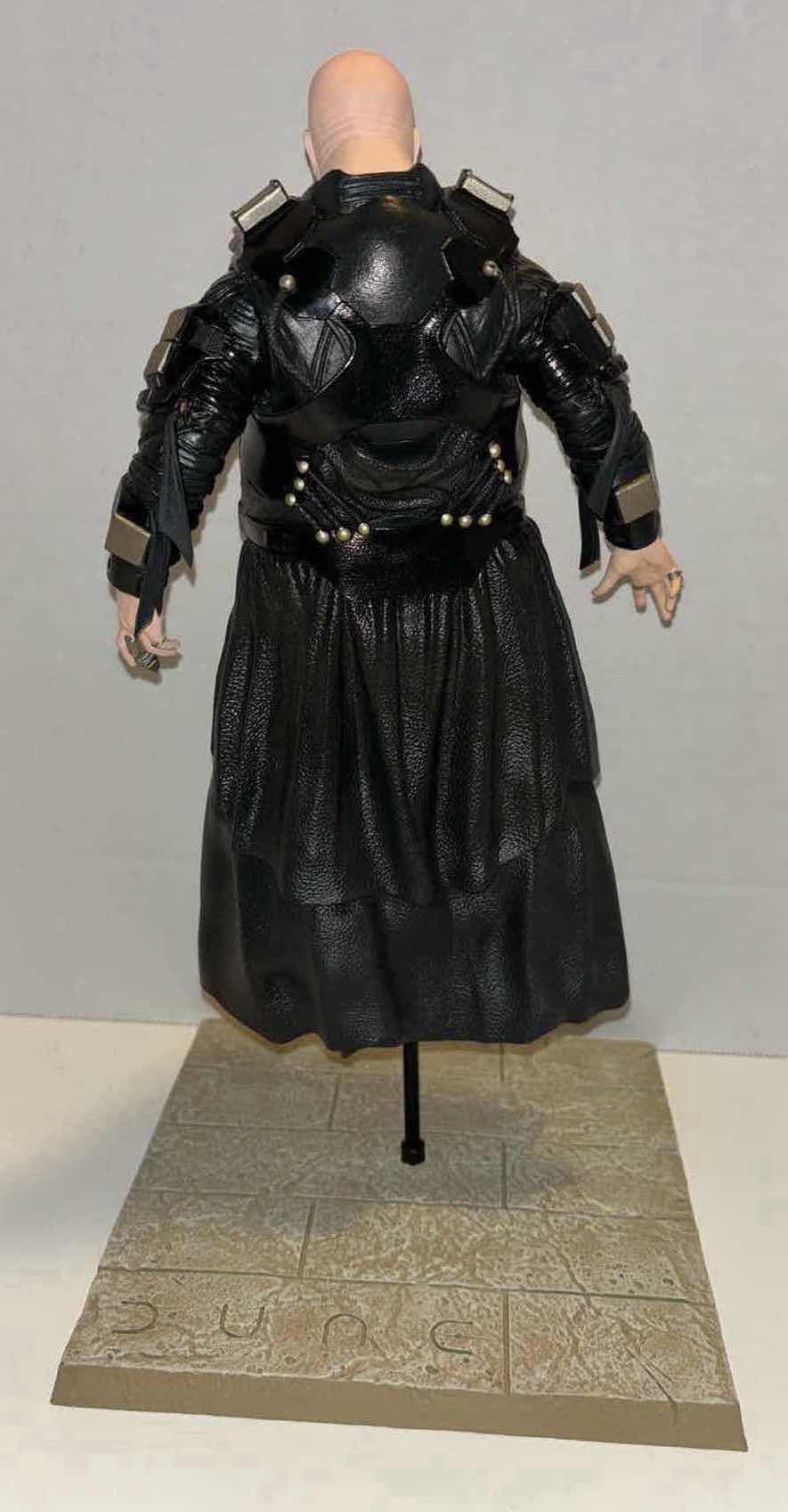 Photo 4 of MCFARLANE TOYS DUNE BARON VLADIMIR HARKONNEN 12” DELUXE FIGURE W STAND
