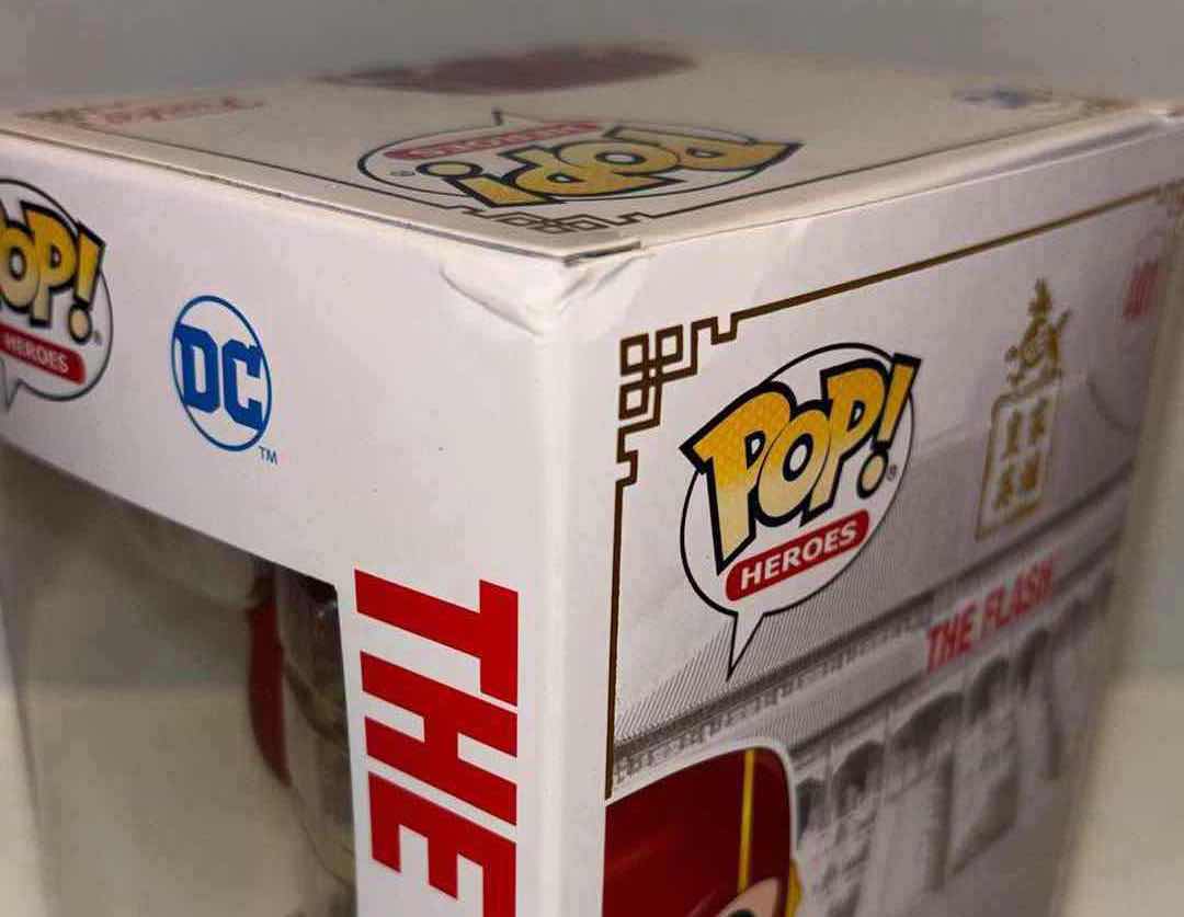 Photo 1 of NEW FUNKO POP! HEROES DC IMPERIAL PALACE VINYL FIGURE 3-PACK, #377 ROBIN, #400 GREEN LANTERN & #401 THE FLASH