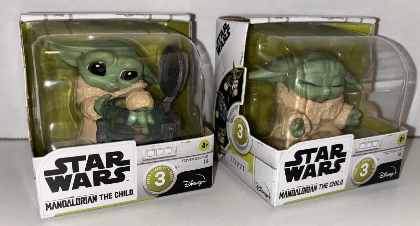 Photo 1 of NEW STAR WARS THE BOUNTY COLLECTION SERIES 3 THE CHILD POSED COLLECTIBLE 2-PACK FIGURES, “CURIOUS CHILD” & “MEDITATION”