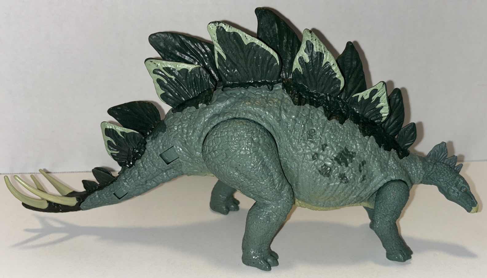 Photo 1 of JURASSIC WORLD DINOSAUR ACTION FIGURES (4 PCS- JW 14” FALLEN KINGDOM INDORAPTOR, JW SLASH N BATTLE SCORPIOS REX, JW ATTACK STEGOSAURUS &  JW ROARIVORES BARYONYX)