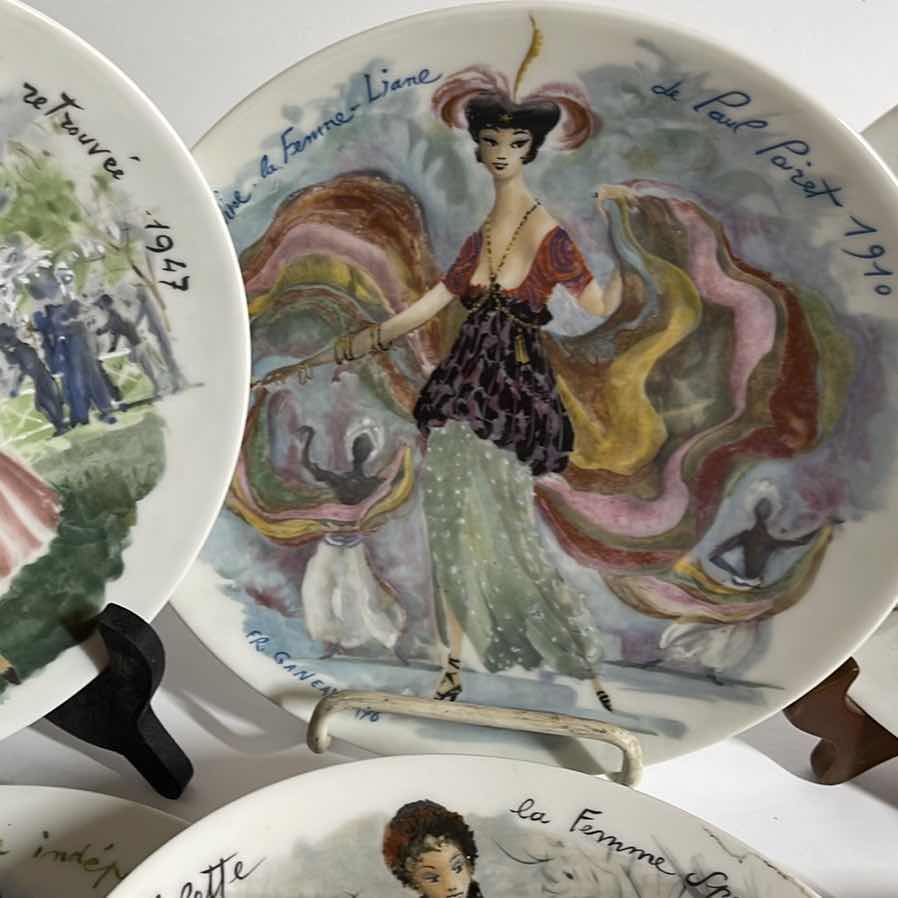 Photo 1 of VINTAGE COLLECTOR PLATES - LIKE NEW 