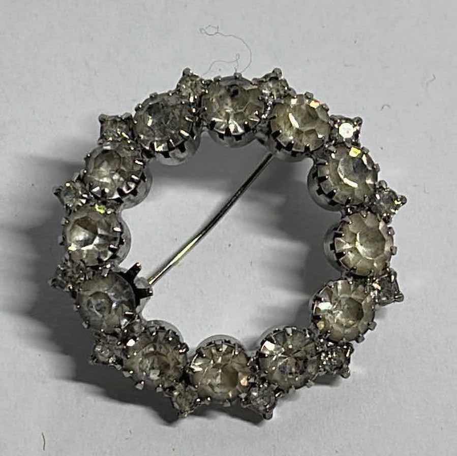 Photo 1 of VINTAGE RHINESTONE JEWELRY