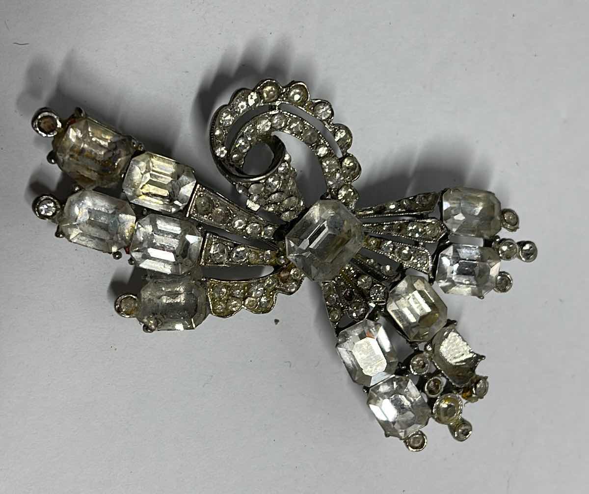 Photo 1 of VINTAGE RHINESTONE JEWELRY