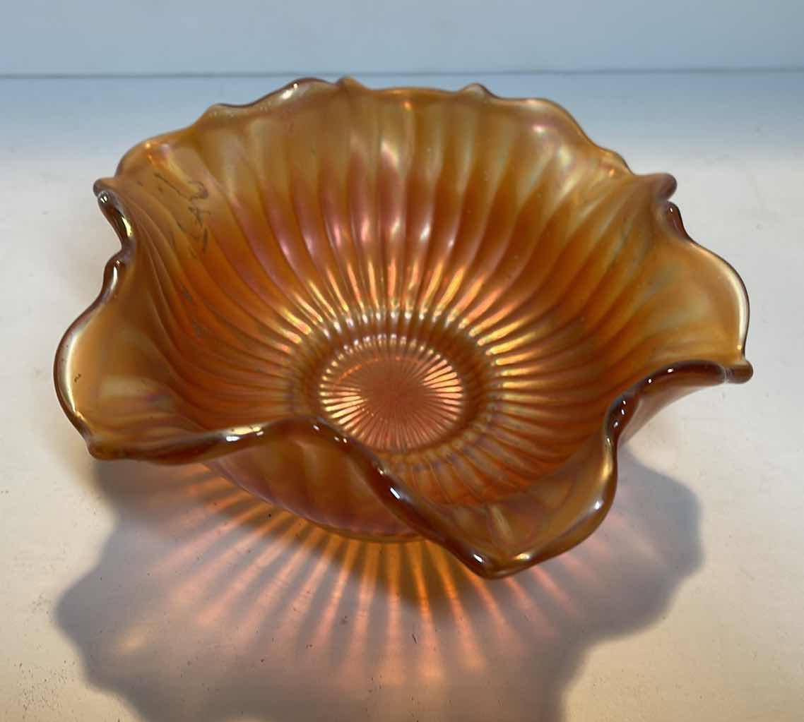 Photo 1 of VINTAGE MARIGOLD CARNIVAL GLASS W/ SWUNG GLASS VASE