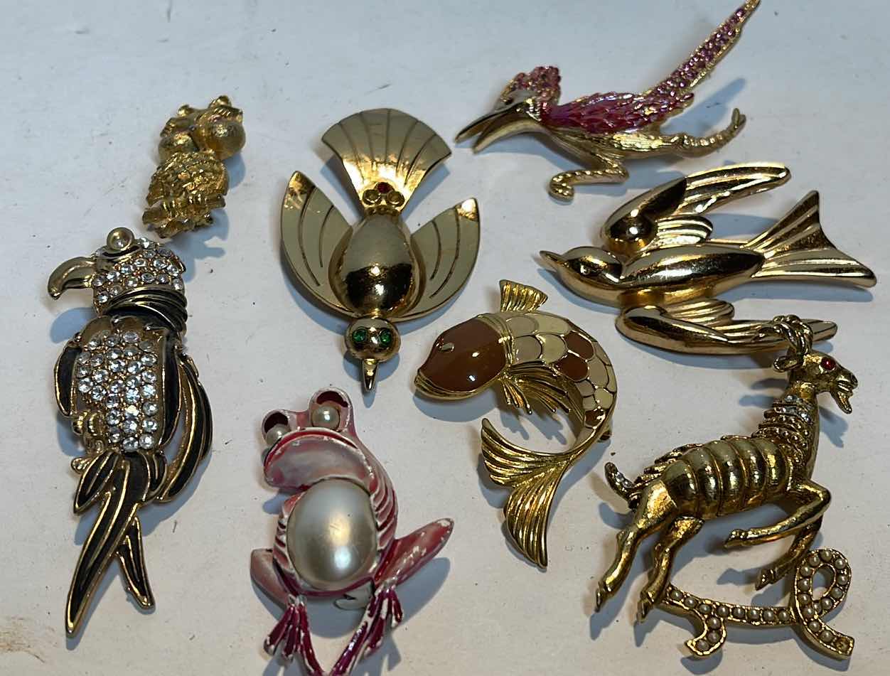Photo 1 of VINTAGE ANIMAL BROCHES