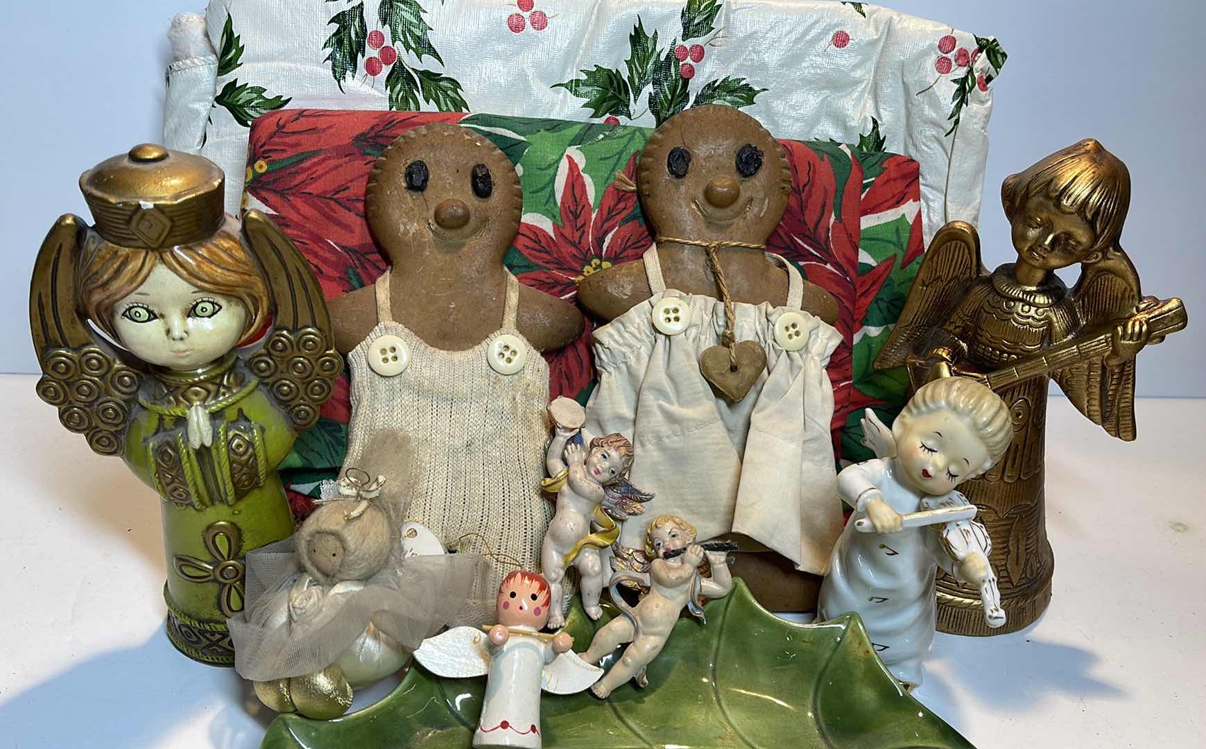 Photo 1 of VINTAGE CHRISTMAS DECOR