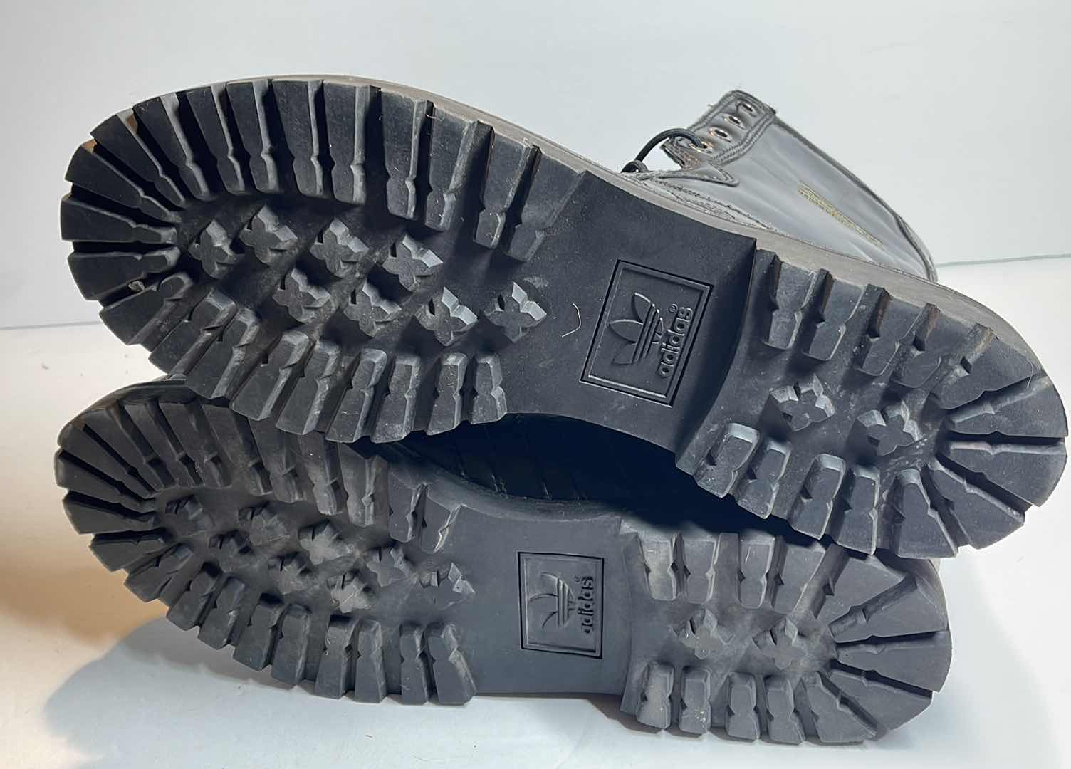 Photo 1 of ADDIDAS MOHAMID ALI TRAINERS SIZE 11.5