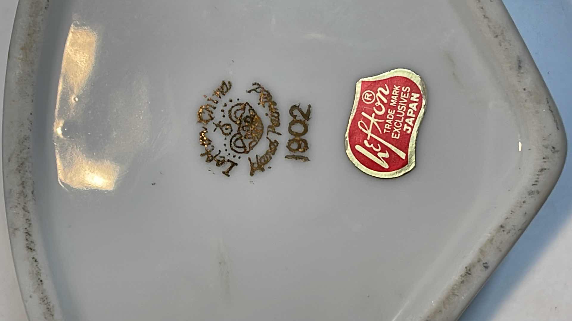 Photo 1 of VINTAGE LEFTON TRINKET/ JEWELRY LIDDED BOXES