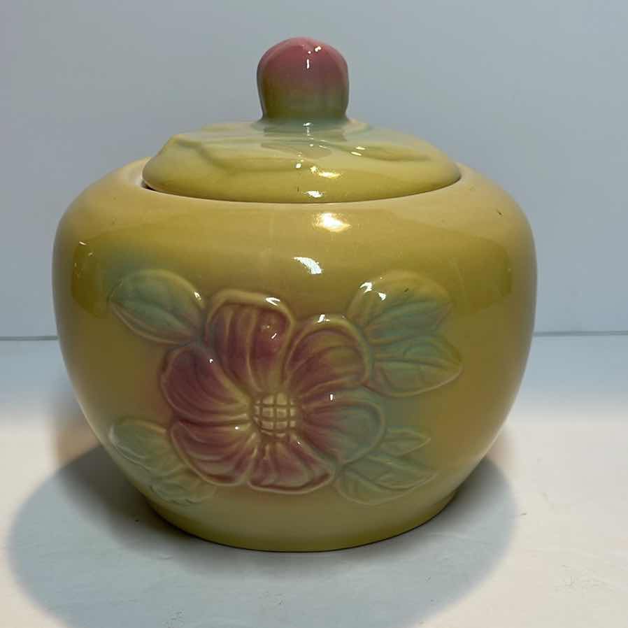 Photo 1 of USA POTTERY