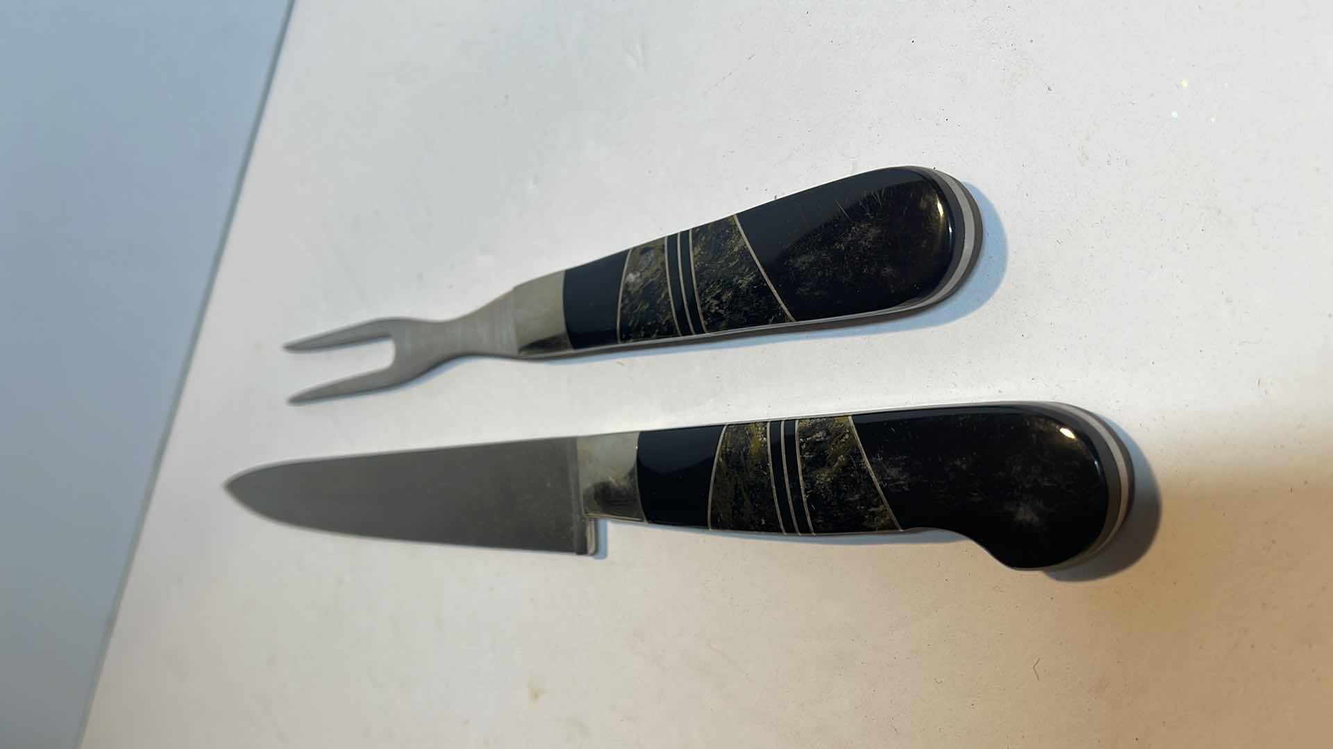 Photo 1 of SANTA FA CARVING SET