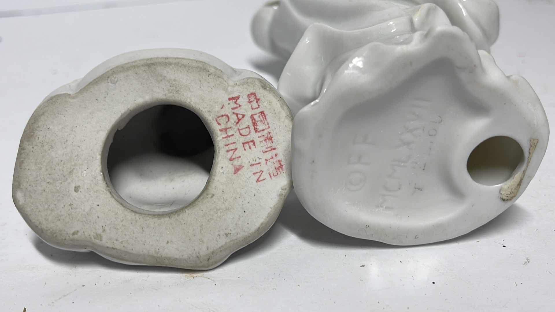 Photo 1 of SERENE & LOVELY “BLANC DE CHINE QUAN YIN “ HIGHLY DETAILED H-12”