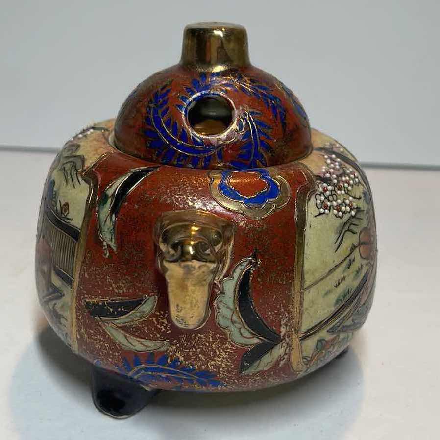 Photo 1 of VINTAGE ASIAN 3-LEG CERAMIC INCENSE BURNER HAND PAINTED GOLD GILT HANDLES