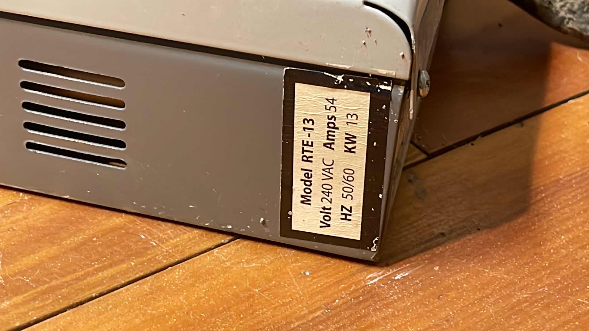 Photo 1 of RHEEM MANUFACTURING CO. ELECTRIC TANKLESS WATER HEATER MODEL RTE-13