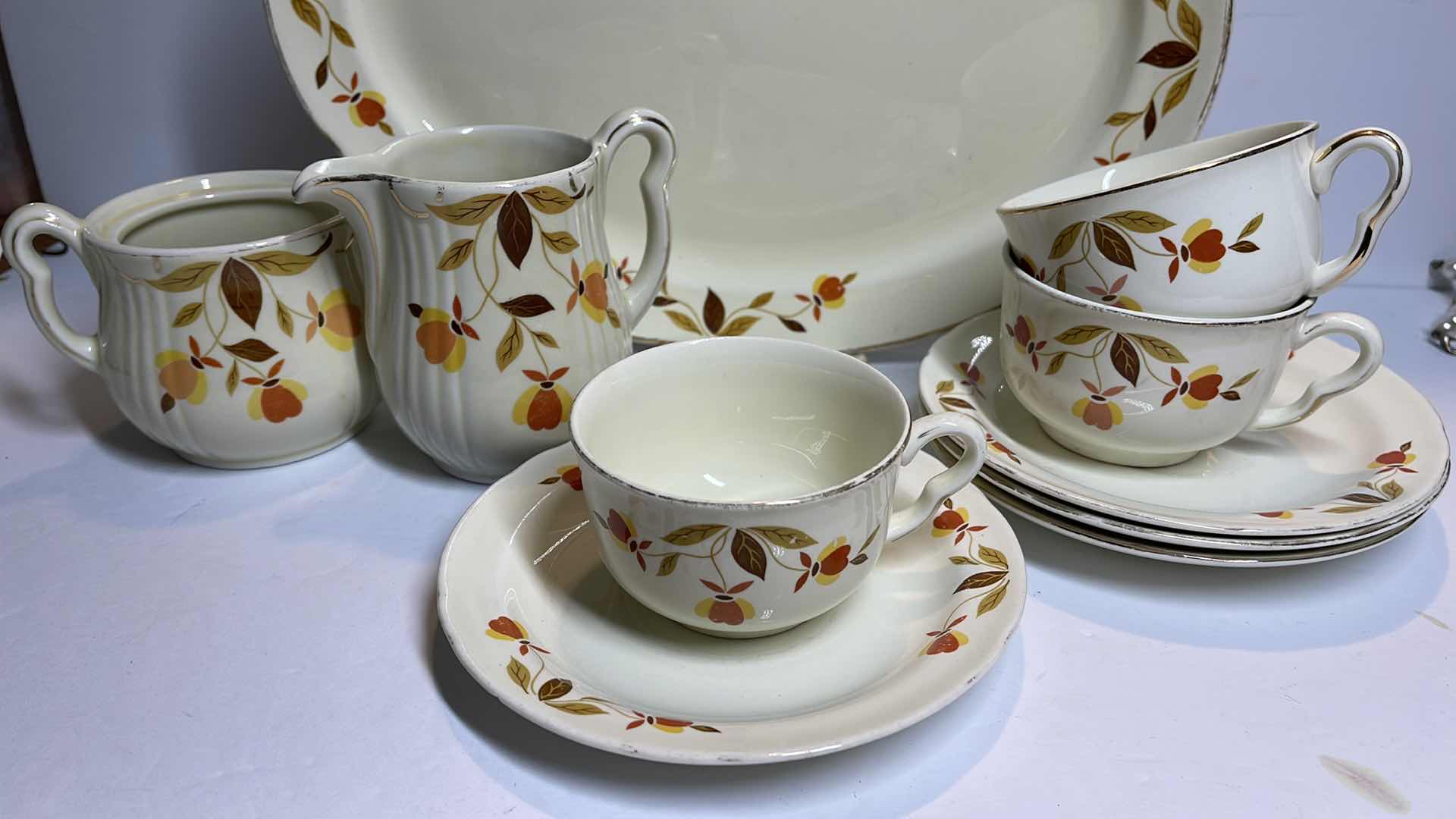 Photo 1 of SUPERIOR HALL QUALITY AUTUMN LEAF PATTERN -1 SERVING TRAY - 3 TEA CUPS - 4 SAUCERS -