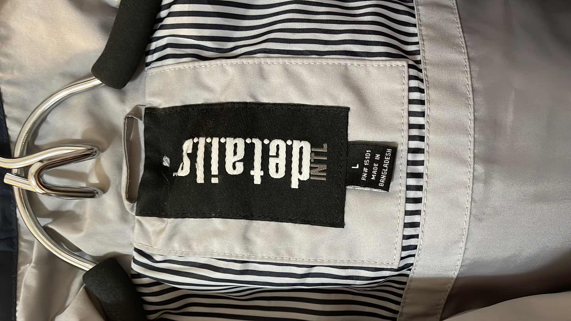 Photo 1 of DETAILS LADIES COAT (LARGE)