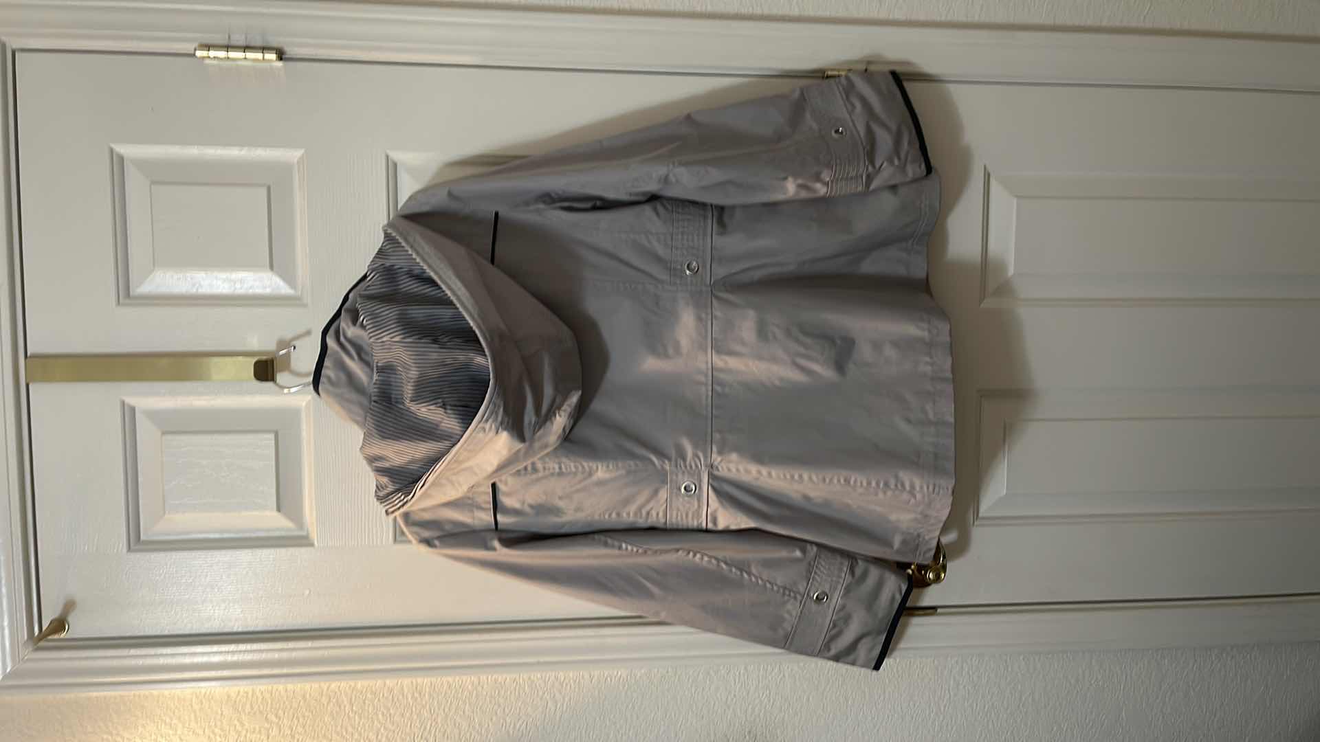 Photo 1 of DETAILS LADIES COAT (LARGE)