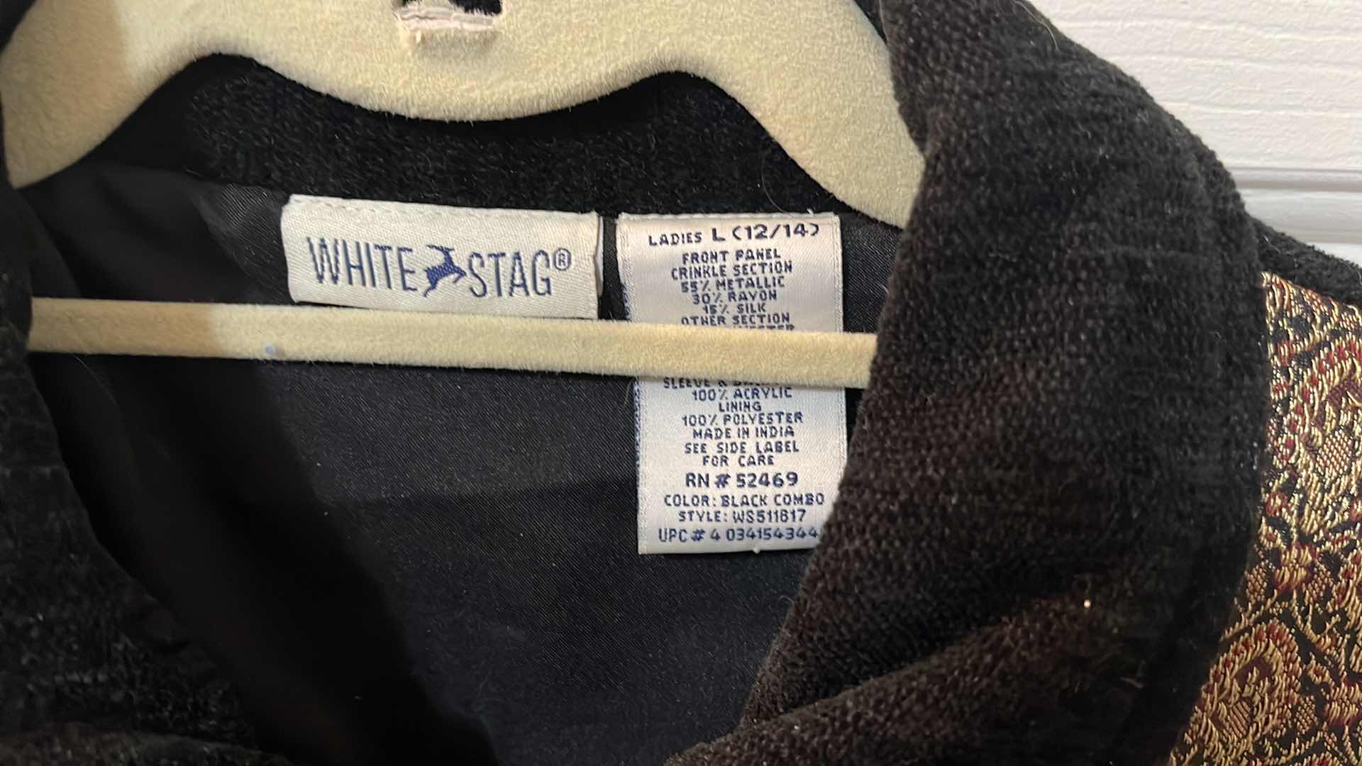 Photo 1 of WHITE STAGE LADIES TOP (SIZE L)