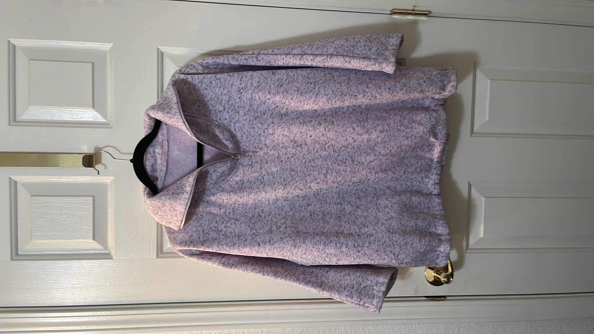 Photo 1 of 2- LARGE PURPLE LADIES TOPS