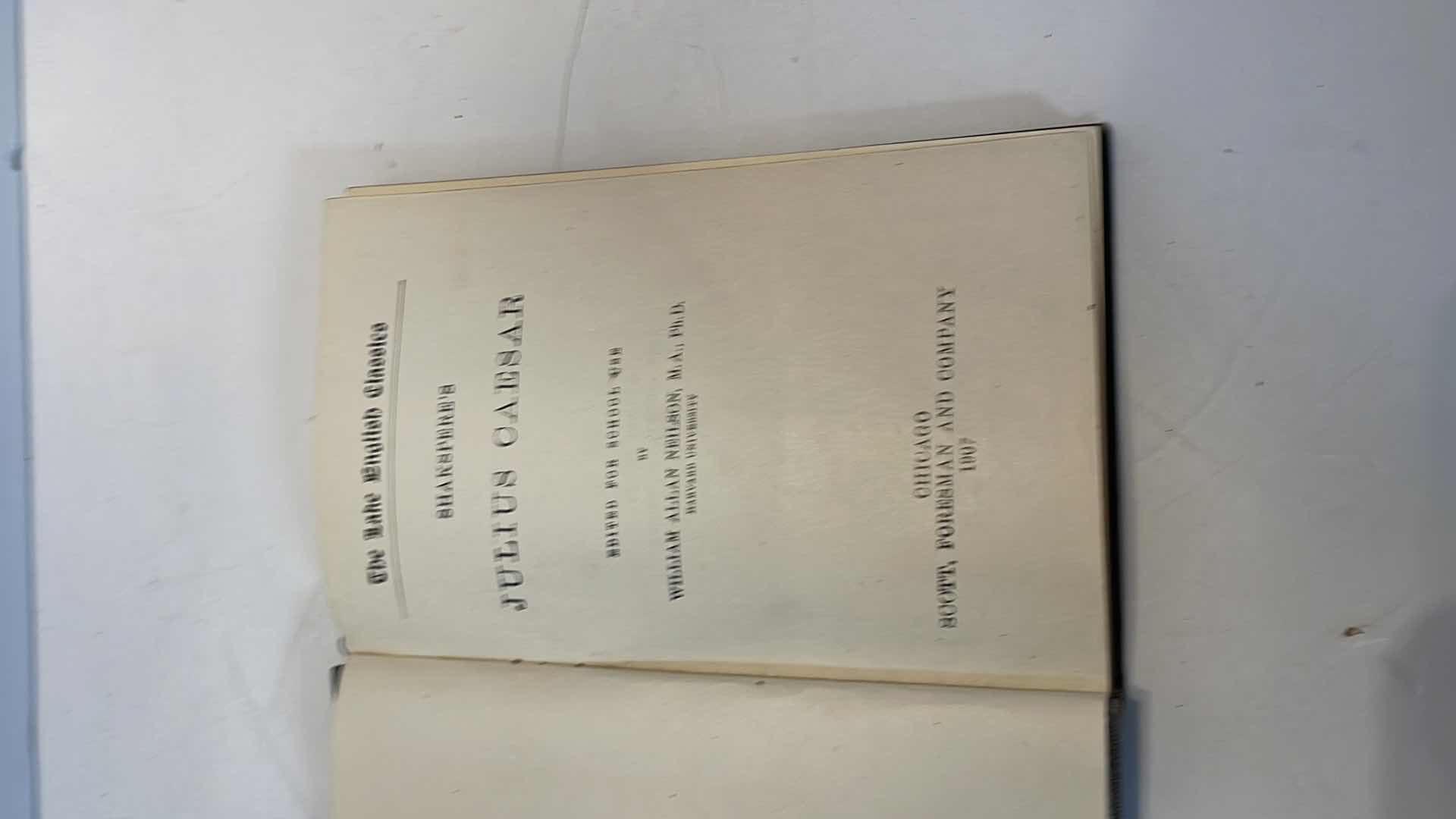 Photo 1 of VINTAGE LAKE ENGLISH CLASSICS "SHAKSPERE, JULIUS CAESAR BOOK