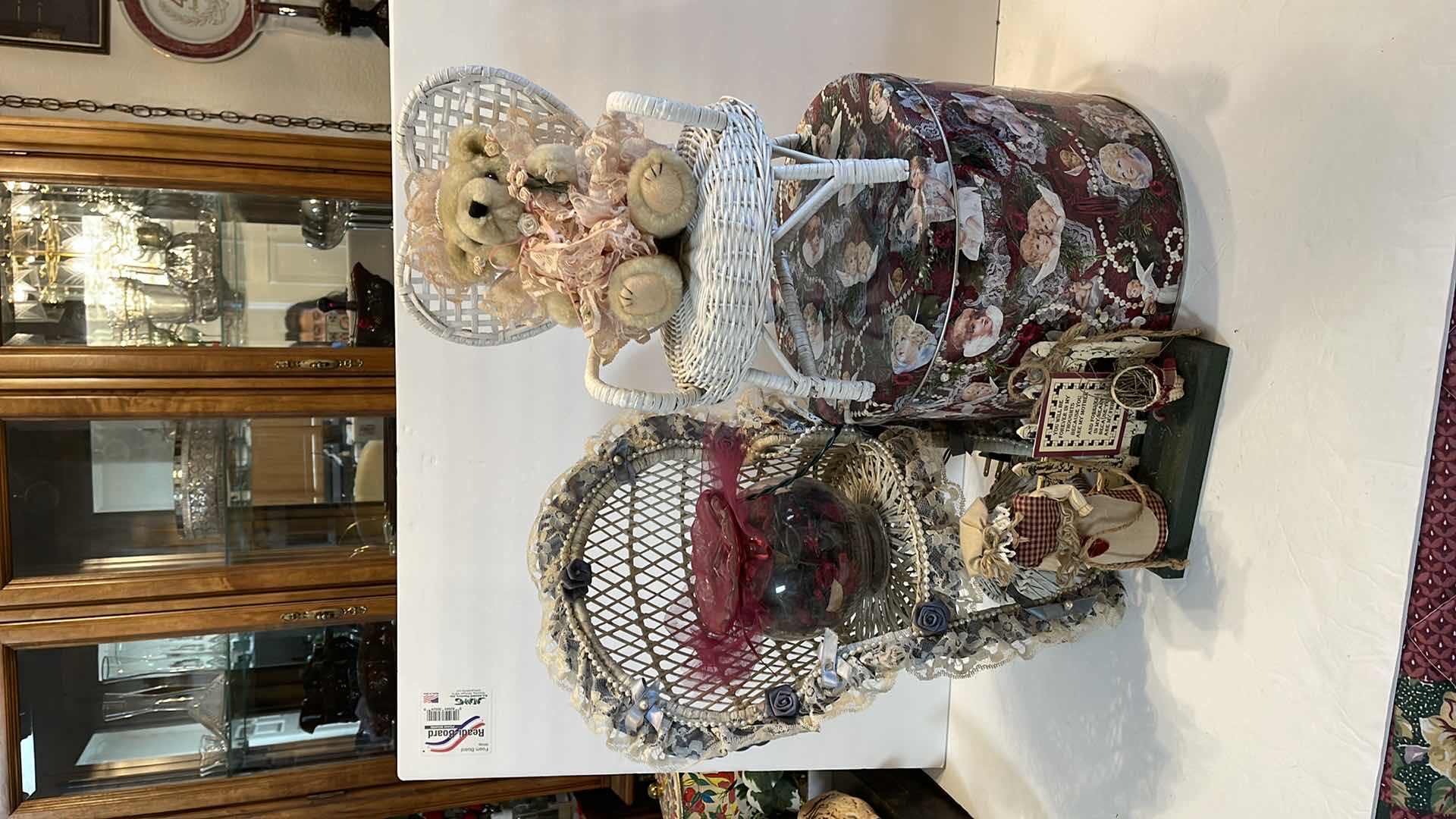 Photo 3 of HOME DECOR & COLLECTIBLES