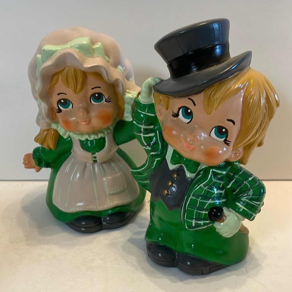 Photo 1 of 2- SMALL IRISH FIGURINES & FLORAL CONTAINER W LID