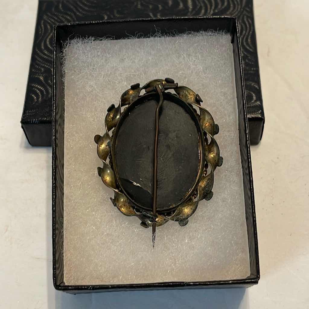 Photo 1 of ANTIQUE PIN