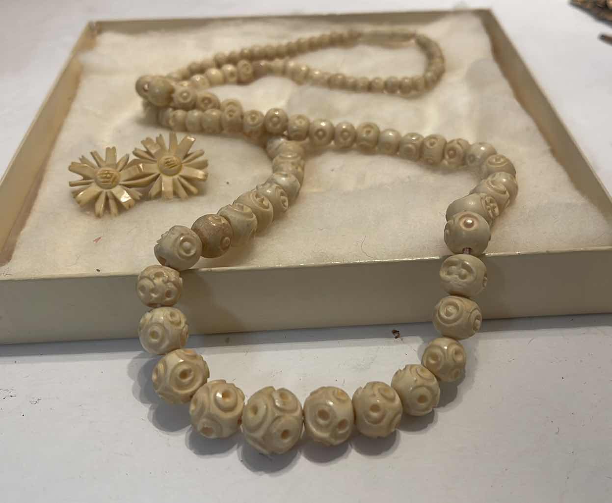 Photo 2 of VINTAGE NECKLACE & MATCHING EARRINGS