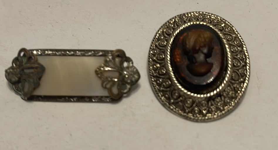 Photo 1 of VINTAGE JEWELRY