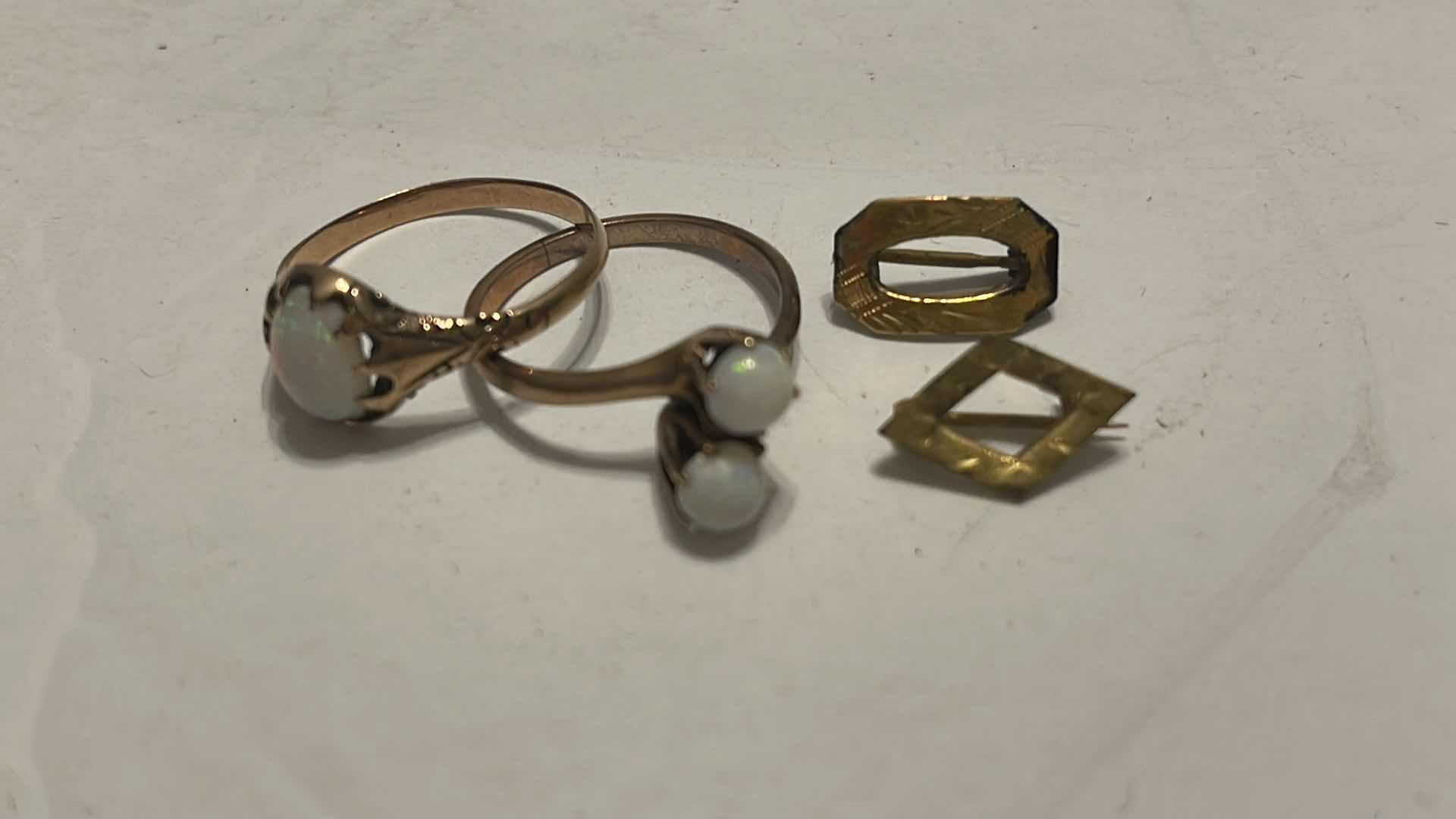 Photo 1 of VINTAGE COSTUME JEWELRY