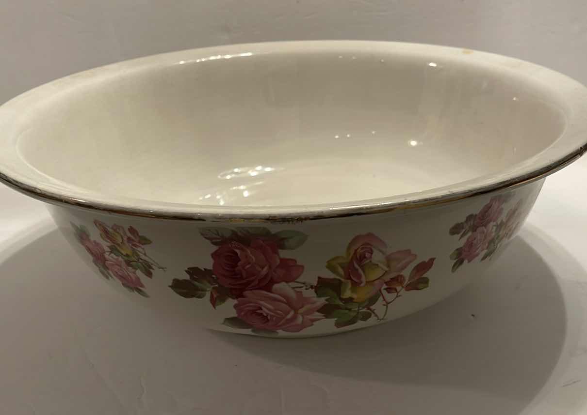 Photo 1 of VINTAGE FRUIT BOWL FROM THE 1950’S