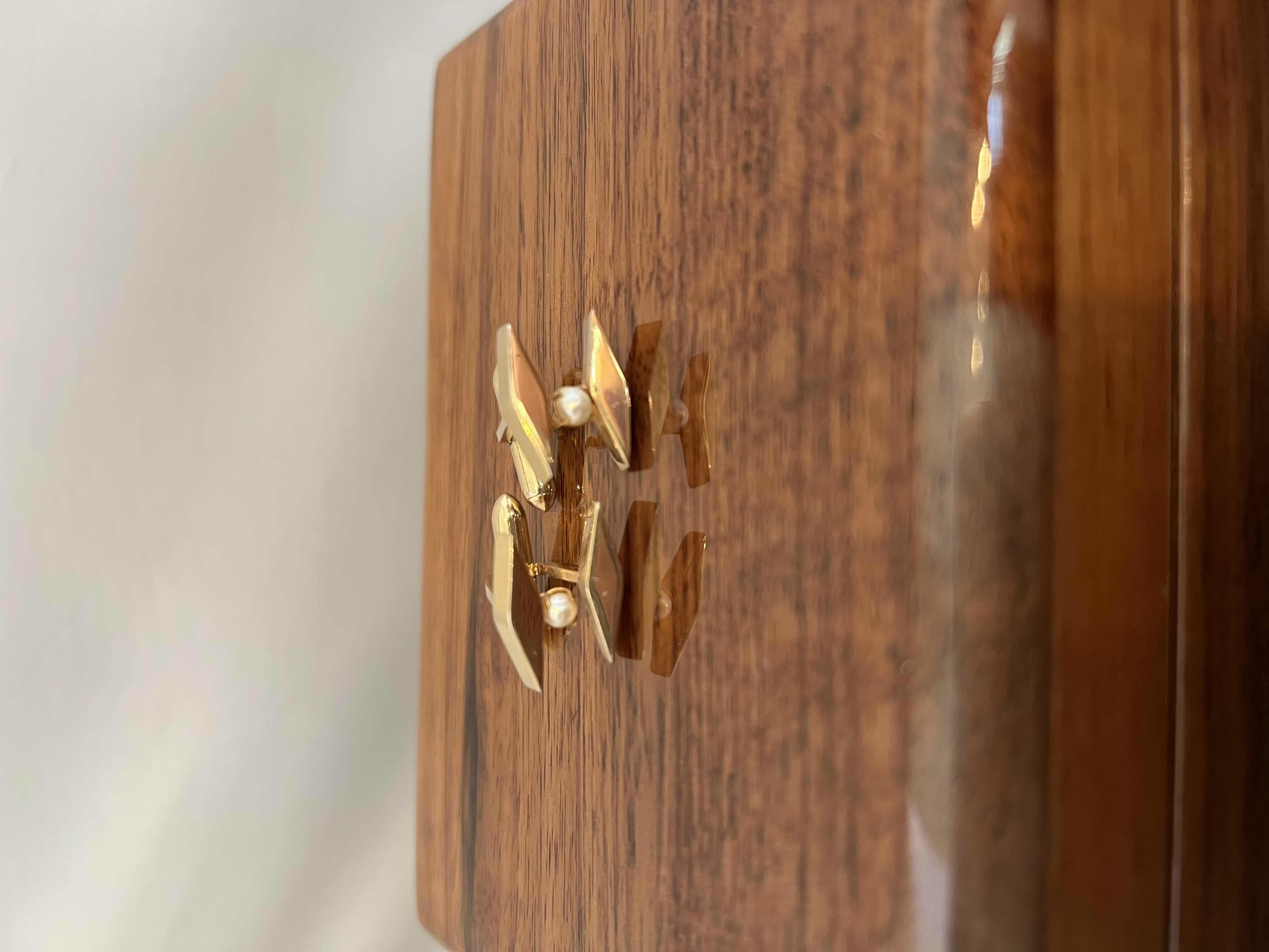 Photo 4 of MENS GOLD AND PEARL DRESS CUFF LINKS.