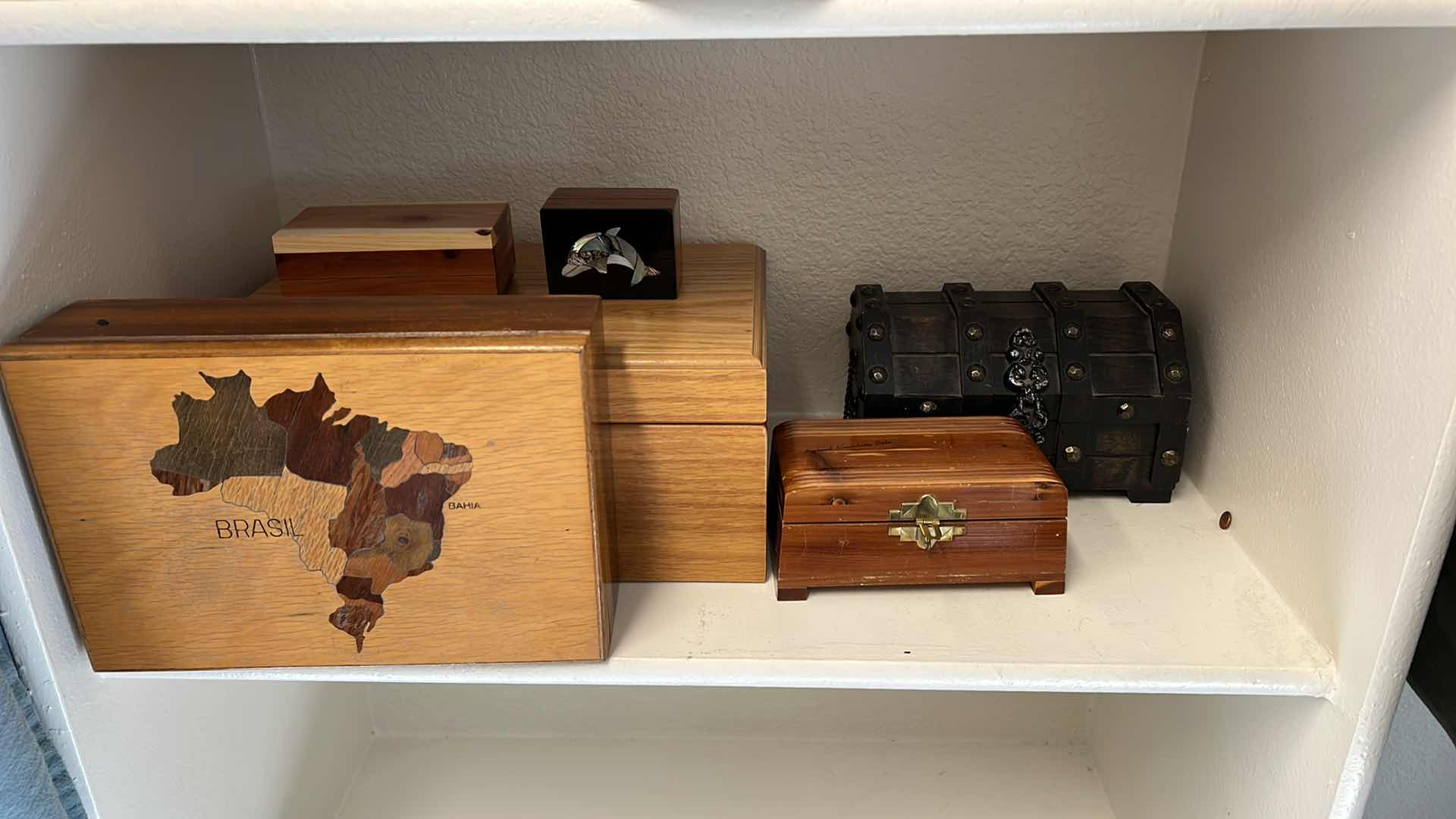 Photo 1 of 6-DECORATIVE WOODEN BOXES. CONTENTS OF SHELF