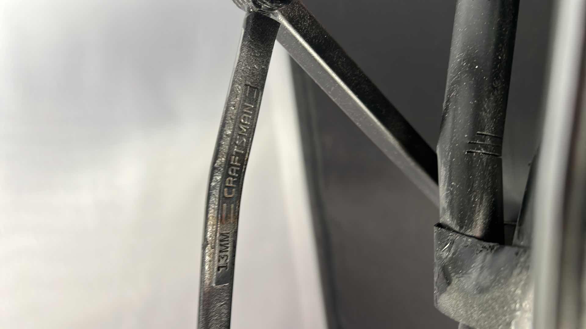 Photo 1 of ARTWORK GEAR HEAD STATUE. STEEL AND MOTOR PARTS.