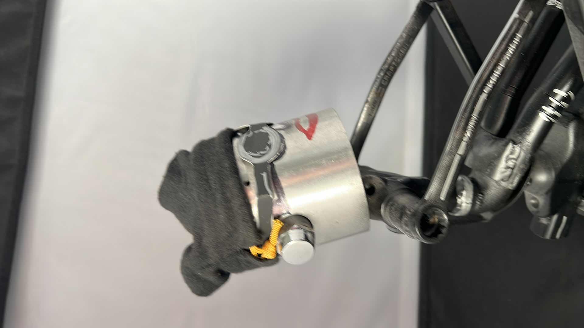 Photo 1 of ARTWORK GEAR HEAD STATUE. STEEL AND MOTOR PARTS.