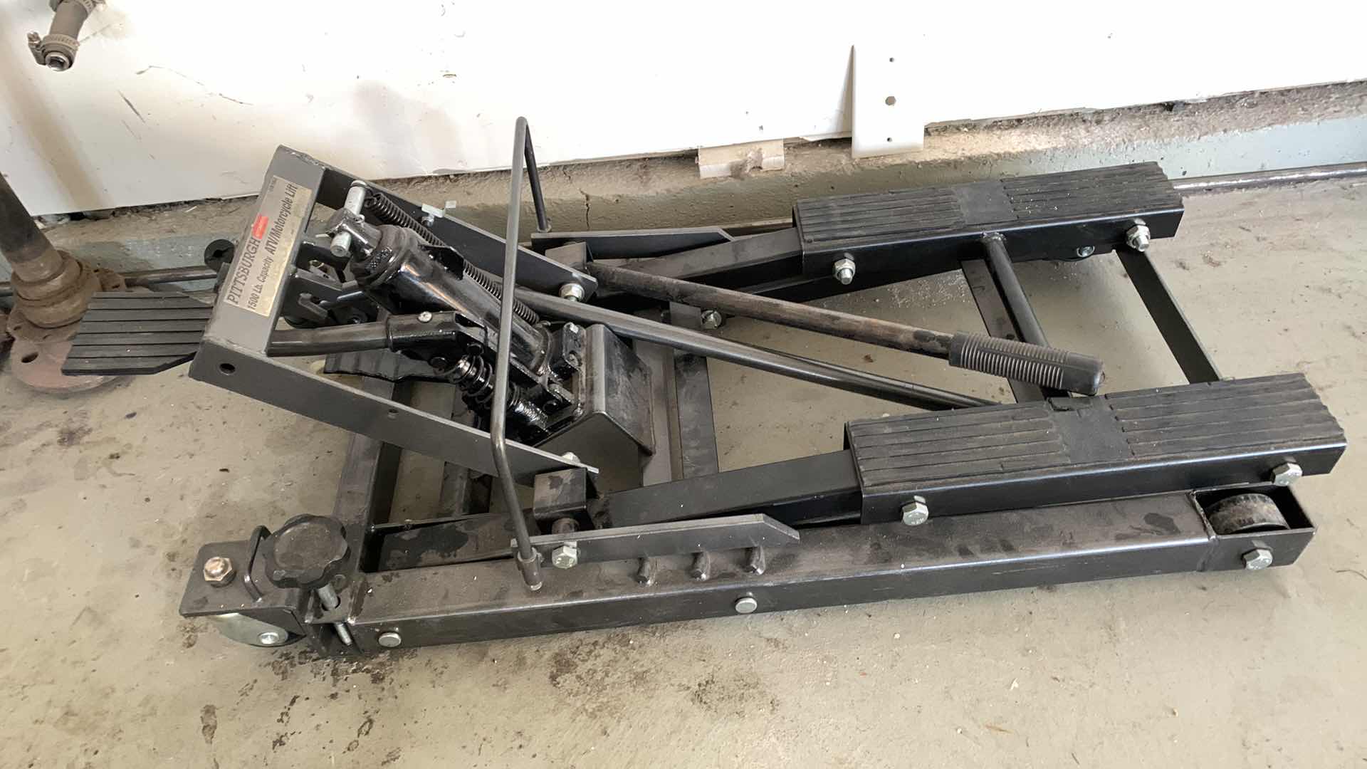 Photo 1 of AUTO PARTS-PITTSBURGHAUTOMOTIVE 1500 LB CAPACITY ATV/MOTORCYCLE LIFT