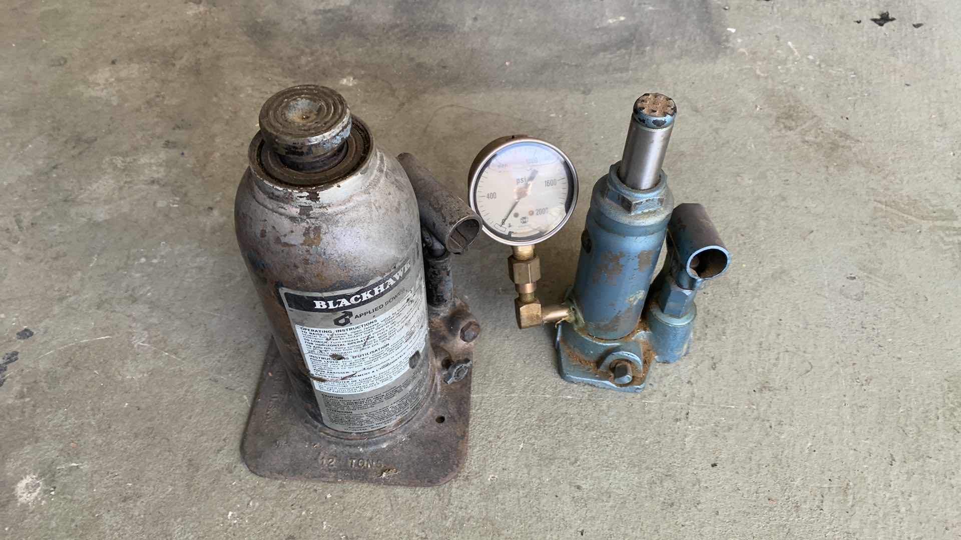 Photo 1 of 2-AUTO PARTS, BLACKHAWK VINTAGE PRESSURE GUAGE CAR JACKS.