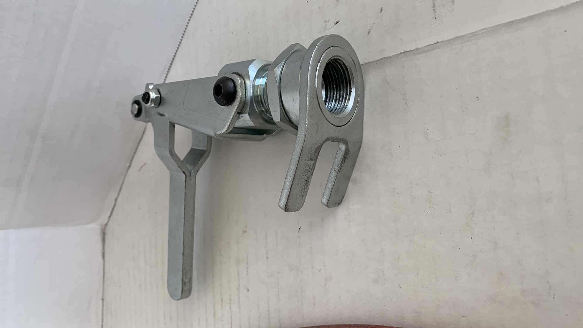 Photo 1 of AUTOPARTS-ENGINE REPAIR TOOLS INCLUDING A PISTON COMPRESSION GAUGE