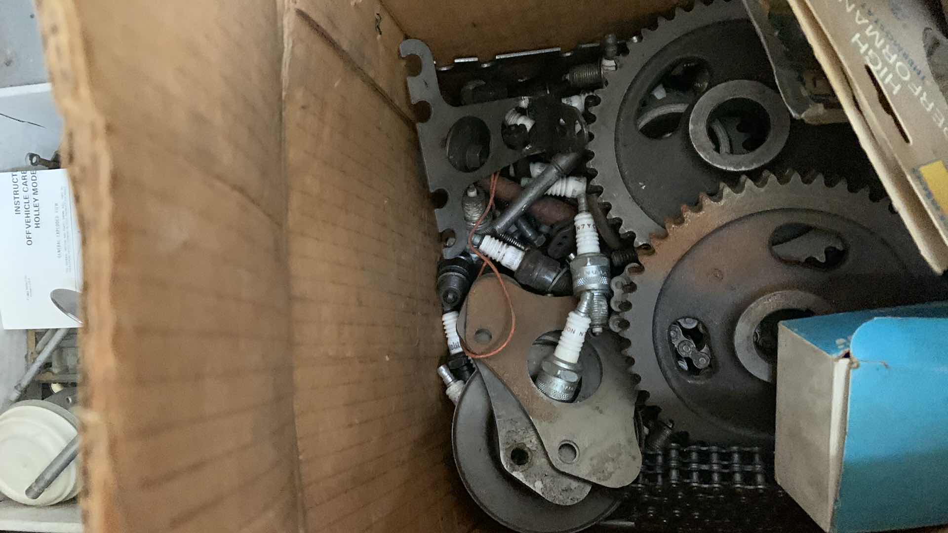 Photo 4 of ASSORTED USED ENGINE PARTS