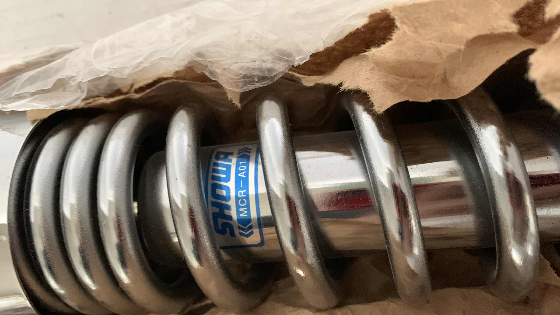 Photo 1 of 2-VT750 SHOWA SHOCKS MCR-A01-BRAND NEW-AUTO PARTS