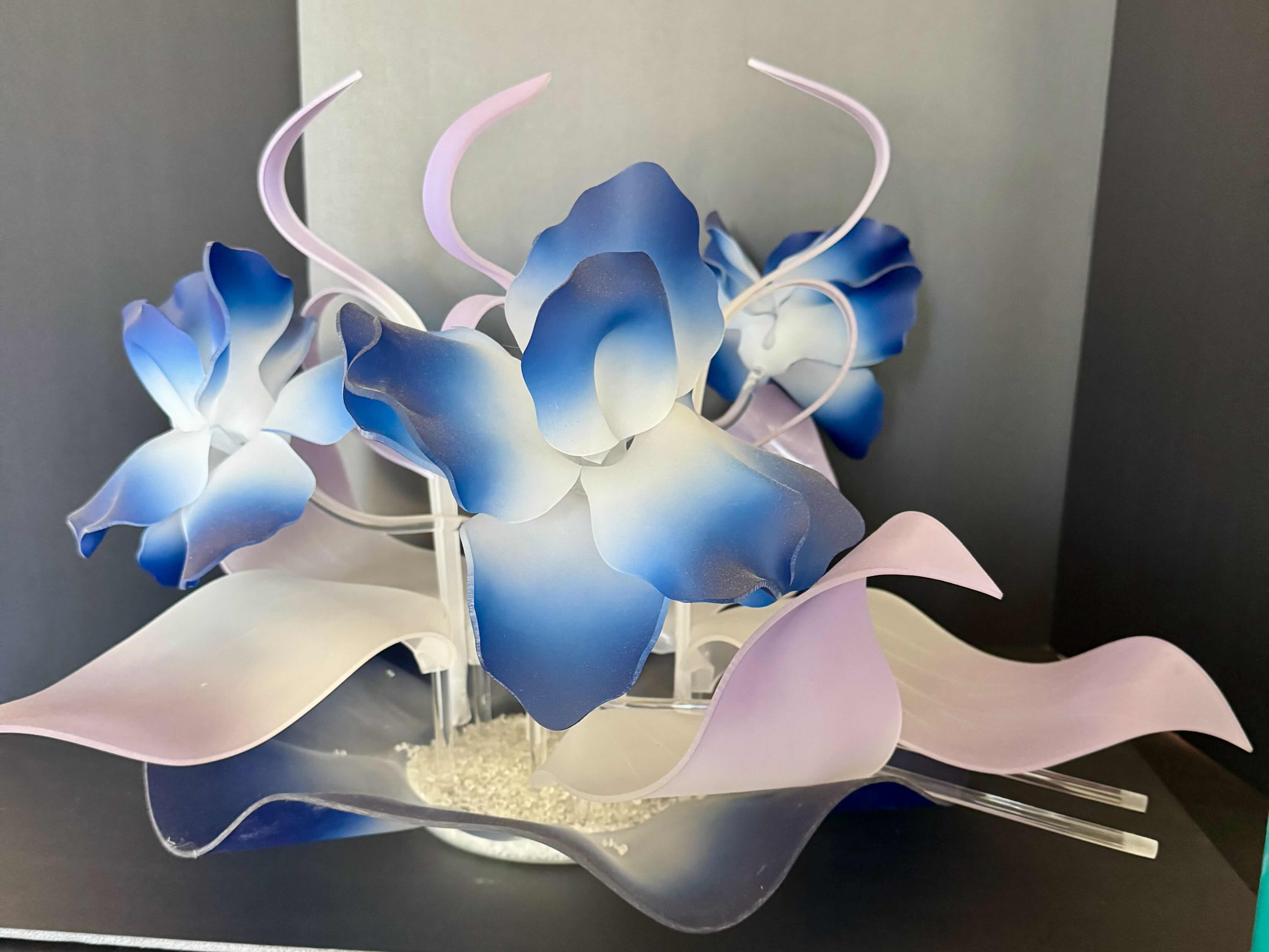 Photo 1 of HOME DECOR. FLORAL RESIN/ACRYLIC CENTERPIECE.