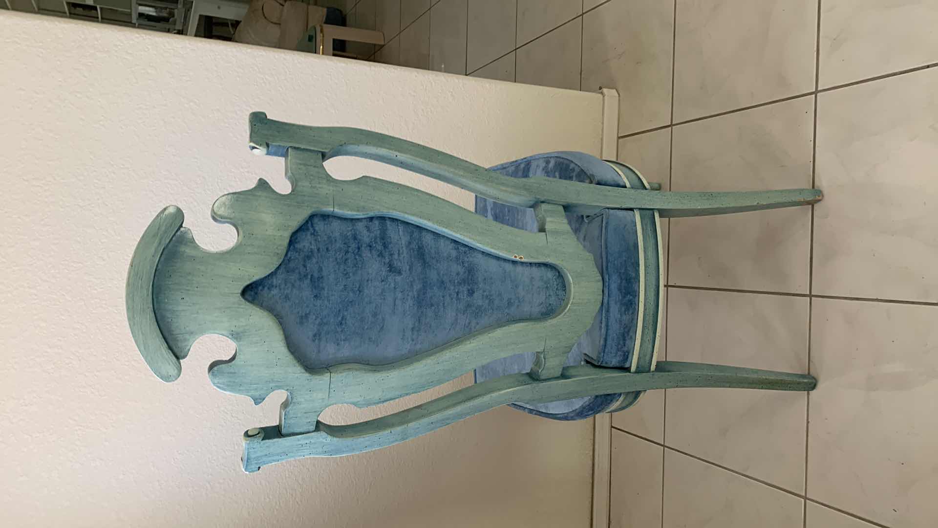 Photo 3 of VINTAGE ITALIAN STYLE UPHOLSTERED DINING CHAIR.