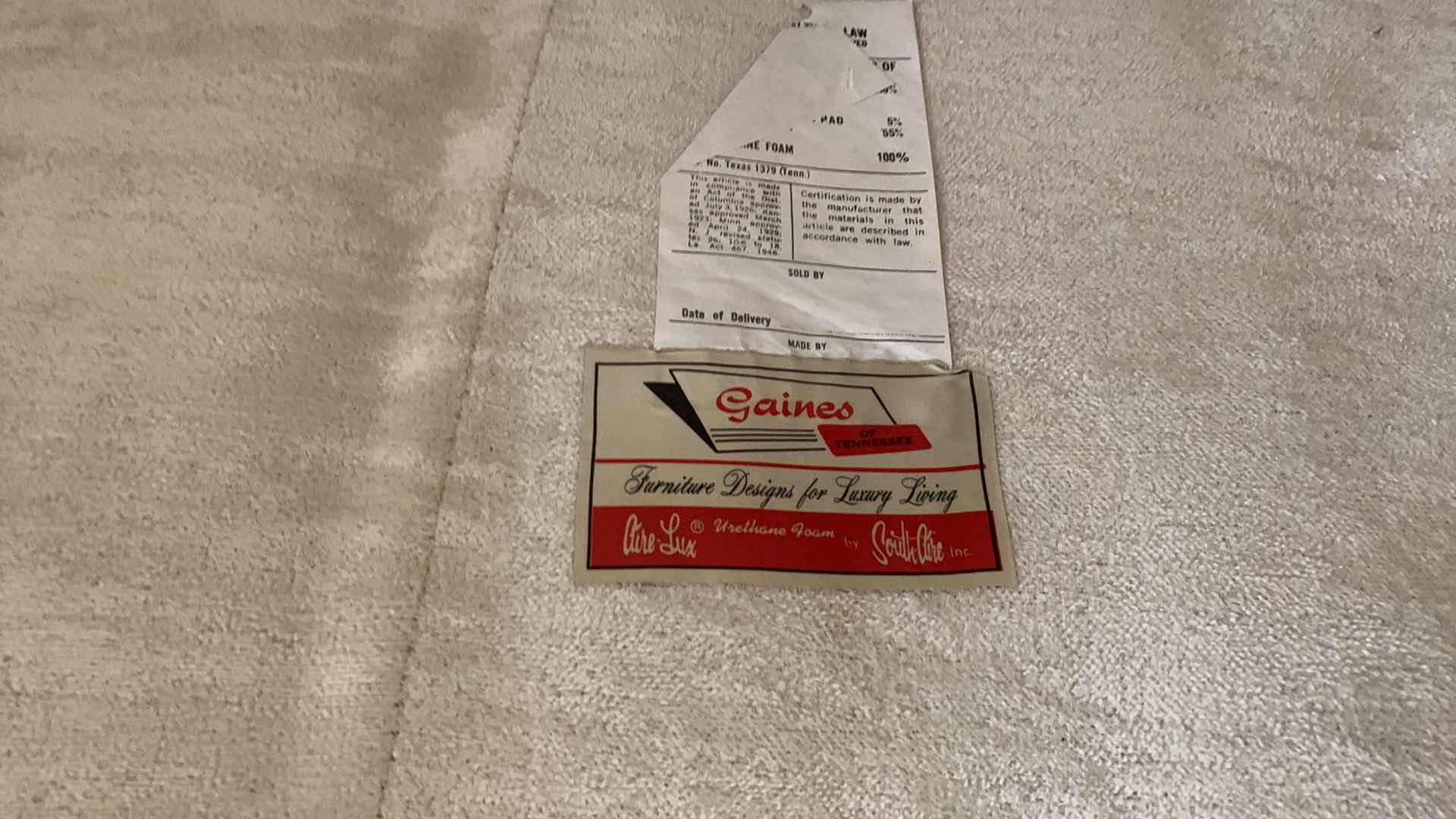 Photo 2 of GAINES SECTIONAL SOFA BEIGE W BLUE ACCENT VELOUR UPHOLSTERY